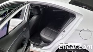 Hyundai AVANTE 1.6 2020 года из Южной Кореи