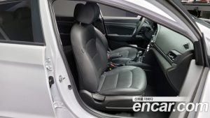 Hyundai AVANTE 1.6 2020 года из Южной Кореи