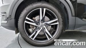 Volvo XC40 T4 R-디자인 2020 года из Южной Кореи