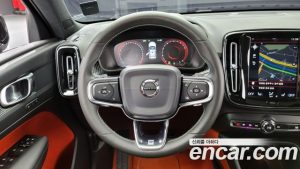 Volvo XC40 T4 R-디자인 2020 года из Южной Кореи