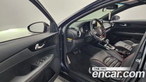 Kia K3 5Door GT Plus 2020 года из Южной Кореи