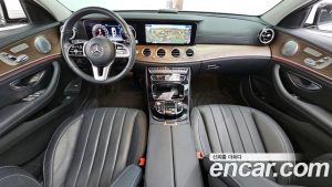 Mercedes-Benz E-Class E300 4MATIC Exclusive 2020 года из Южной Кореи