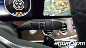 Mercedes-Benz E-Class E300 4MATIC Exclusive 2020 года из Южной Кореи