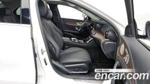 Mercedes-Benz E-Class E300 4MATIC Exclusive 2020 года из Южной Кореи