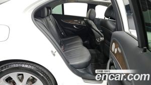 Mercedes-Benz E-Class E300 4MATIC Exclusive 2020 года из Южной Кореи