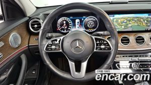 Mercedes-Benz E-Class E300 4MATIC Exclusive 2020 года из Южной Кореи