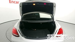 Mercedes-Benz E-Class E300 4MATIC Exclusive 2020 года из Южной Кореи