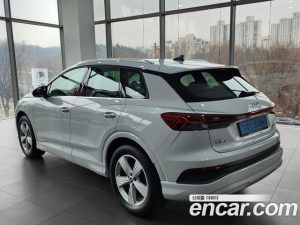 Audi Q4 e-TRON 40 2023 года из Южной Кореи