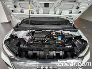 Audi Q4 e-TRON 40 2023 года из Южной Кореи