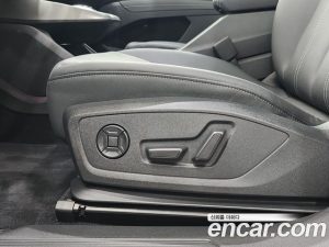 Audi Q4 e-TRON 40 2023 года из Южной Кореи
