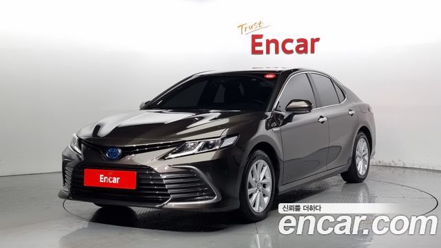 Toyota Camry 2.5 LE HYBRID 2022 года из Кореи