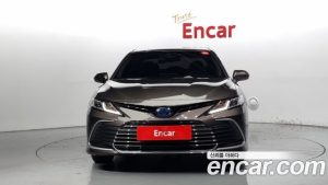 Toyota Camry 2.5 LE HYBRID 2022 года из Южной Кореи