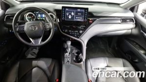 Toyota Camry 2.5 LE HYBRID 2022 года из Южной Кореи