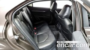 Toyota Camry 2.5 LE HYBRID 2022 года из Южной Кореи