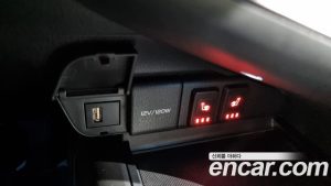 Toyota Camry 2.5 LE HYBRID 2022 года из Южной Кореи