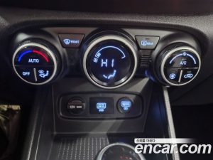 Hyundai Venue 1.6 Modern 2020 года из Южной Кореи