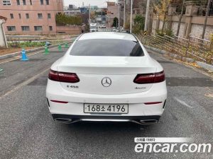 Mercedes-Benz E-Class E450 4MATIC Coupe 2021 года из Южной Кореи