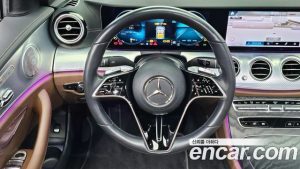 Mercedes-Benz E-Class E350 4MATIC Avantgarde 2021 года из Южной Кореи