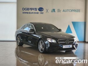 Mercedes-Benz E-Class E300 4MATIC AMG Line 2020 года из Южной Кореи