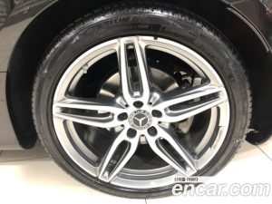 Mercedes-Benz E-Class E220d Cabriolet 2020 года из Южной Кореи