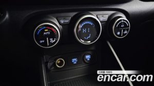 Hyundai Venue 1.6 Modern 2021 года из Южной Кореи
