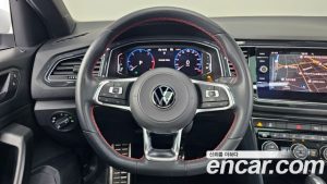 Volkswagen T-Roc 2.0 TDI Premium 2021 года из Южной Кореи