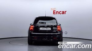 Mini Cooper 5Door DEFAULT 2020 года из Южной Кореи