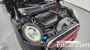 Mini Cooper 5Door DEFAULT 2020 года из Южной Кореи