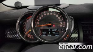 Mini Cooper 5Door DEFAULT 2020 года из Южной Кореи