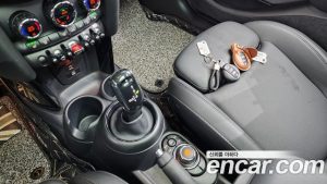 Mini Cooper 5Door DEFAULT 2020 года из Южной Кореи