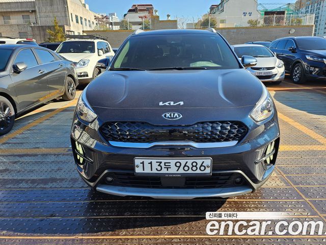 Kia Niro 1.6 HEV 2020 года из Кореи