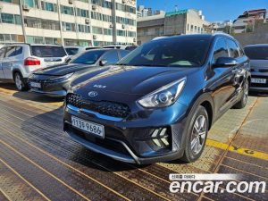 Kia Niro 1.6 HEV 2020 года из Южной Кореи