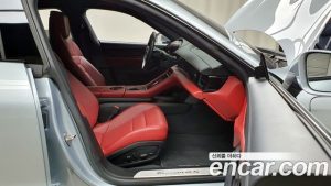 Porsche Taycan 4S 2021 года из Южной Кореи