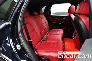 Porsche Cayenne 3.0 2021 года из Южной Кореи