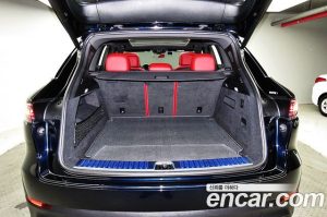 Porsche Cayenne 3.0 2021 года из Южной Кореи