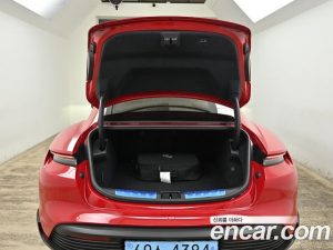 Porsche Taycan Turbo S 2023 года из Южной Кореи