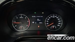 Kia Seltos Дизель 1.6 2WD 2021 года из Южной Кореи