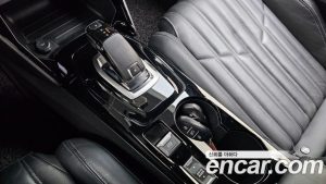 Peugeot 2008 1.5 BlueHDi GT 2021 года из Южной Кореи