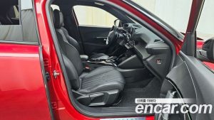 Peugeot 2008 1.5 BlueHDi GT 2021 года из Южной Кореи