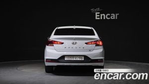 Hyundai AVANTE 1.6 2020 года из Южной Кореи