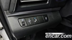 Hyundai AVANTE 1.6 2020 года из Южной Кореи