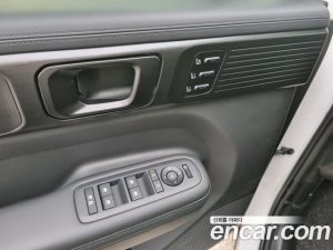Hyundai Santafe Бензин 2.5T 2WD 2024 года из Южной Кореи