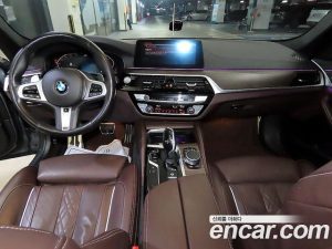 BMW 5-Series 520d M Sport Plus 2020 года из Южной Кореи