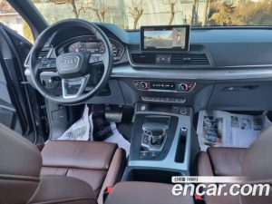 Audi Q5 45 TFSI 4WD Premium 2020 года из Южной Кореи