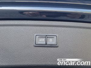 Audi Q5 45 TFSI 4WD Premium 2020 года из Южной Кореи