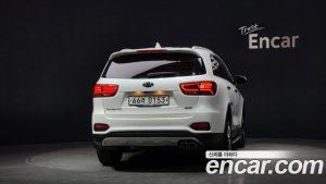 Kia Sorento Дизель 2.0 2WD 2020 года из Южной Кореи