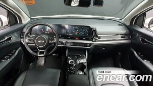Kia Sportage Дизель 2.0 4WD 2023 года из Южной Кореи