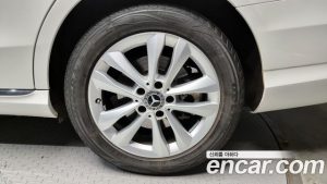 Mercedes-Benz C-Class C200 Avantgarde 2020 года из Южной Кореи