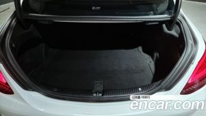 Mercedes-Benz C-Class C200 Avantgarde 2020 года из Южной Кореи