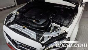 Mercedes-Benz C-Class C200 Avantgarde 2020 года из Южной Кореи